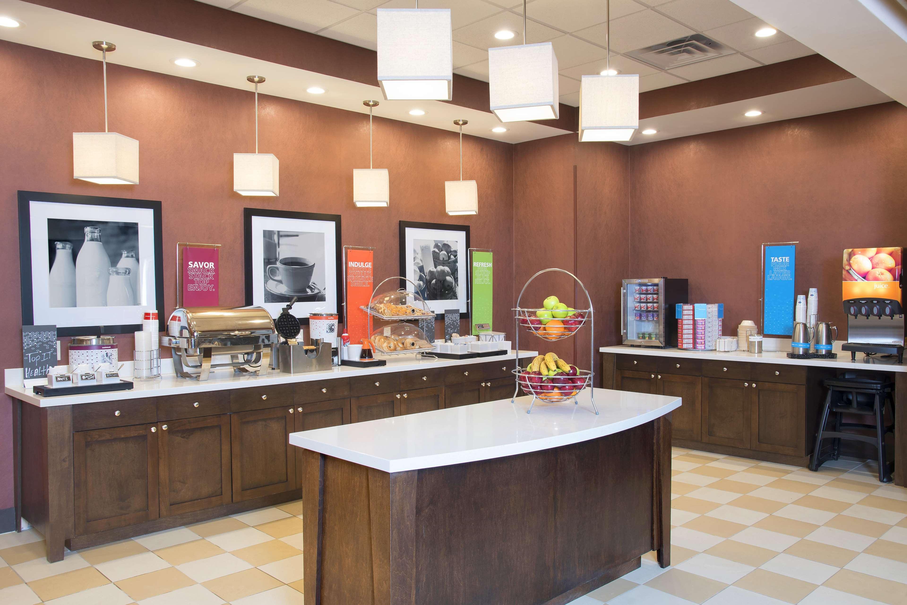 Hampton Inn Kalamazoo Esterno foto